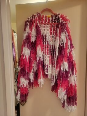 Chunky Fringe Open-Knit Cardigan in Fuchsia, White & Berry